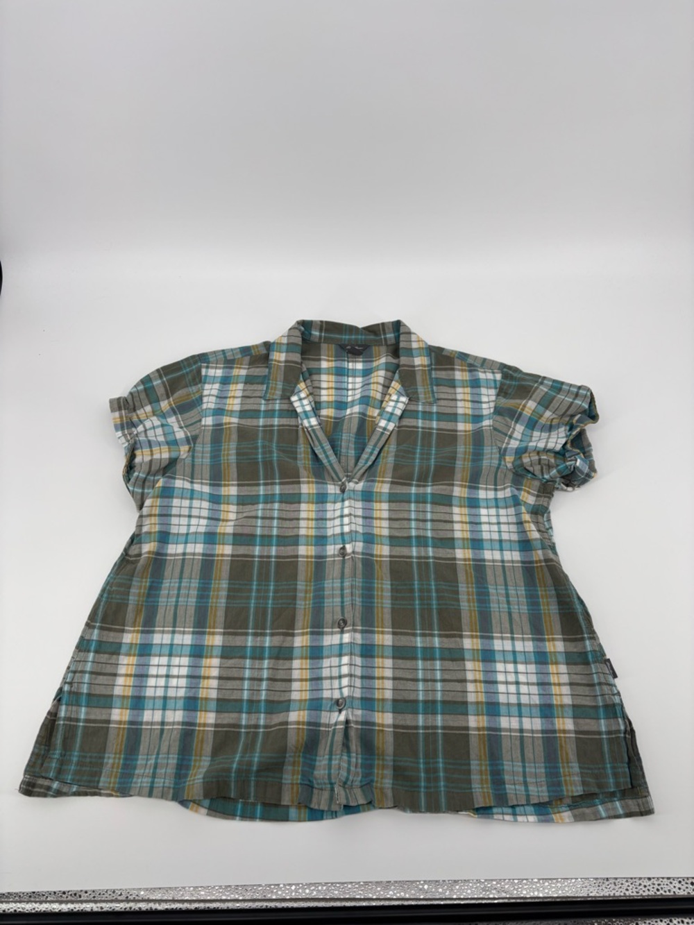 Eddie Bauer Women's L Short Sleeve Plaid Button Up Shirt Mint Green Blue Top